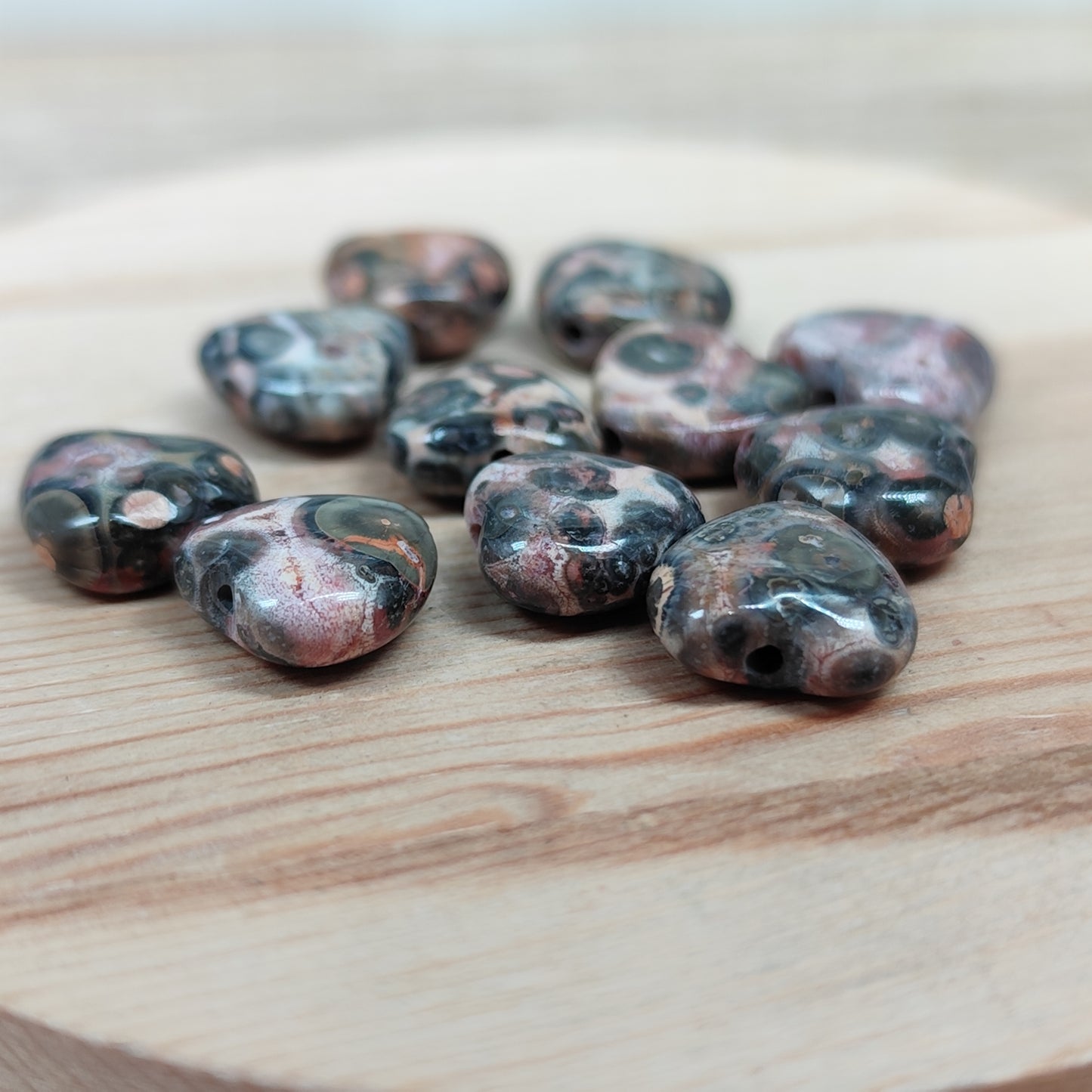 Jaspe léopard coeur – perles naturelles 11 mm – lot de 10