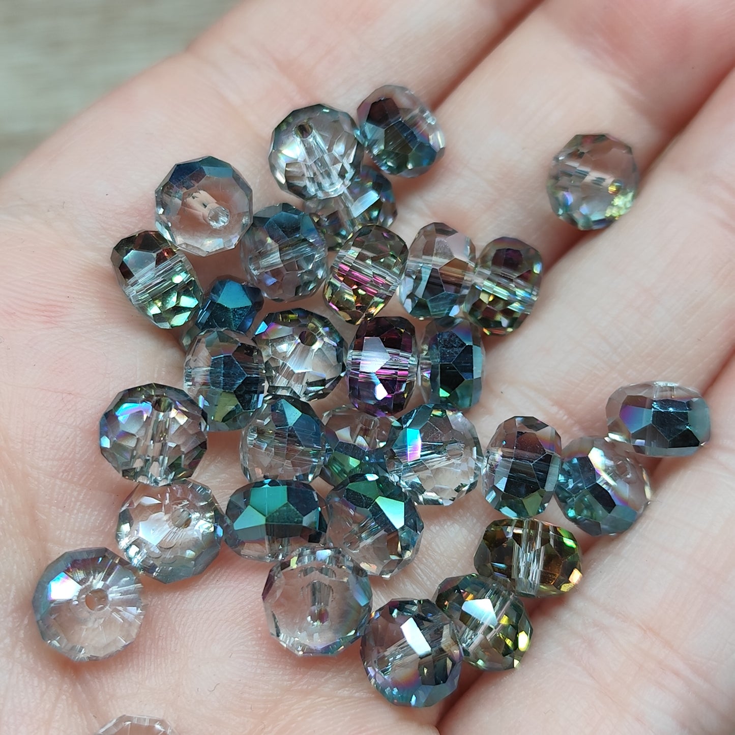 Perle plate verre facetté fumé irisé 7,5 mm – lot de 30