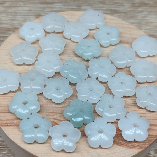Jade Tian shan fleur – perle naturelle 14 mm – 1 pièce