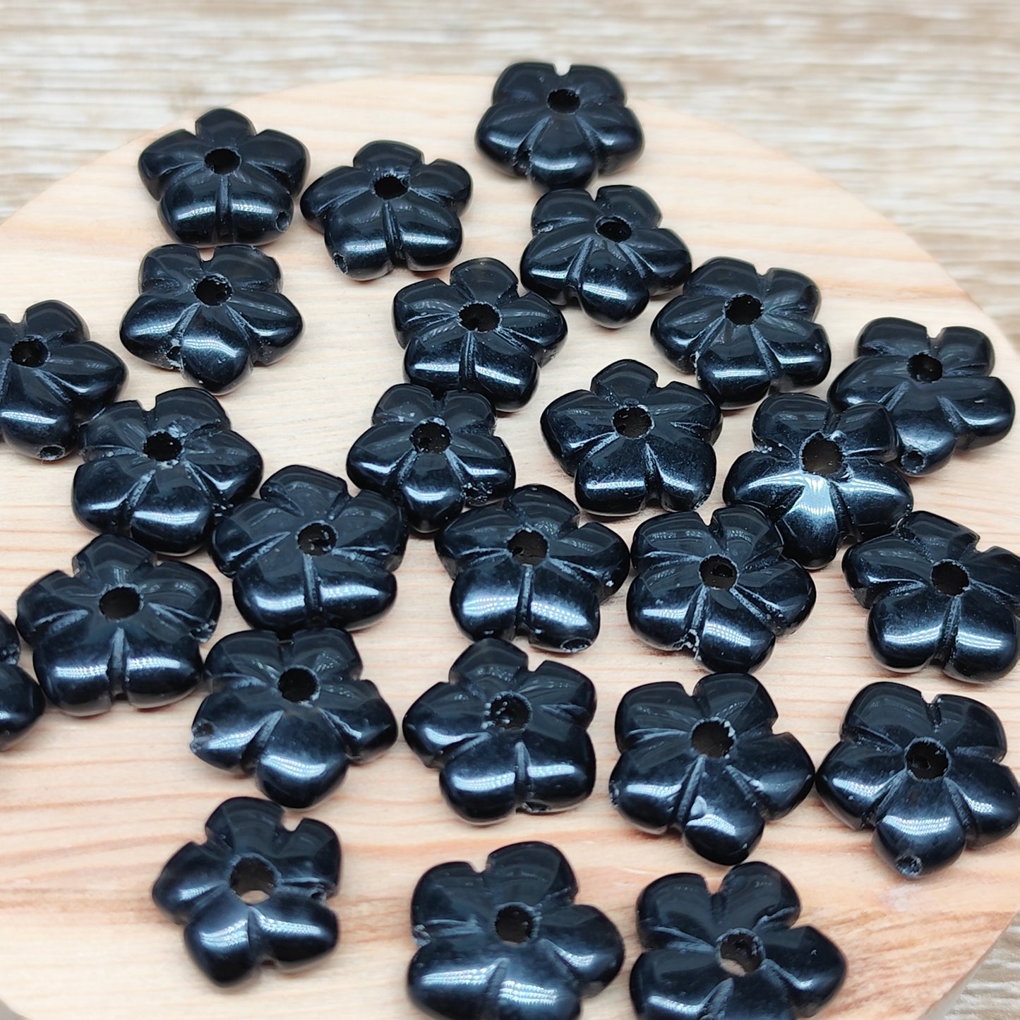 Agate noire fleur – perle naturelle 14 mm – 1 pièce