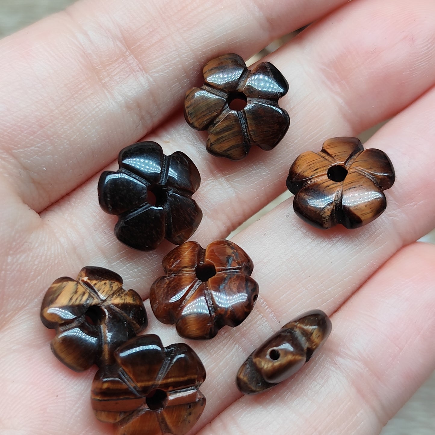 Oeil de tigre fleur – perle naturelle 14 mm – 1 pièce