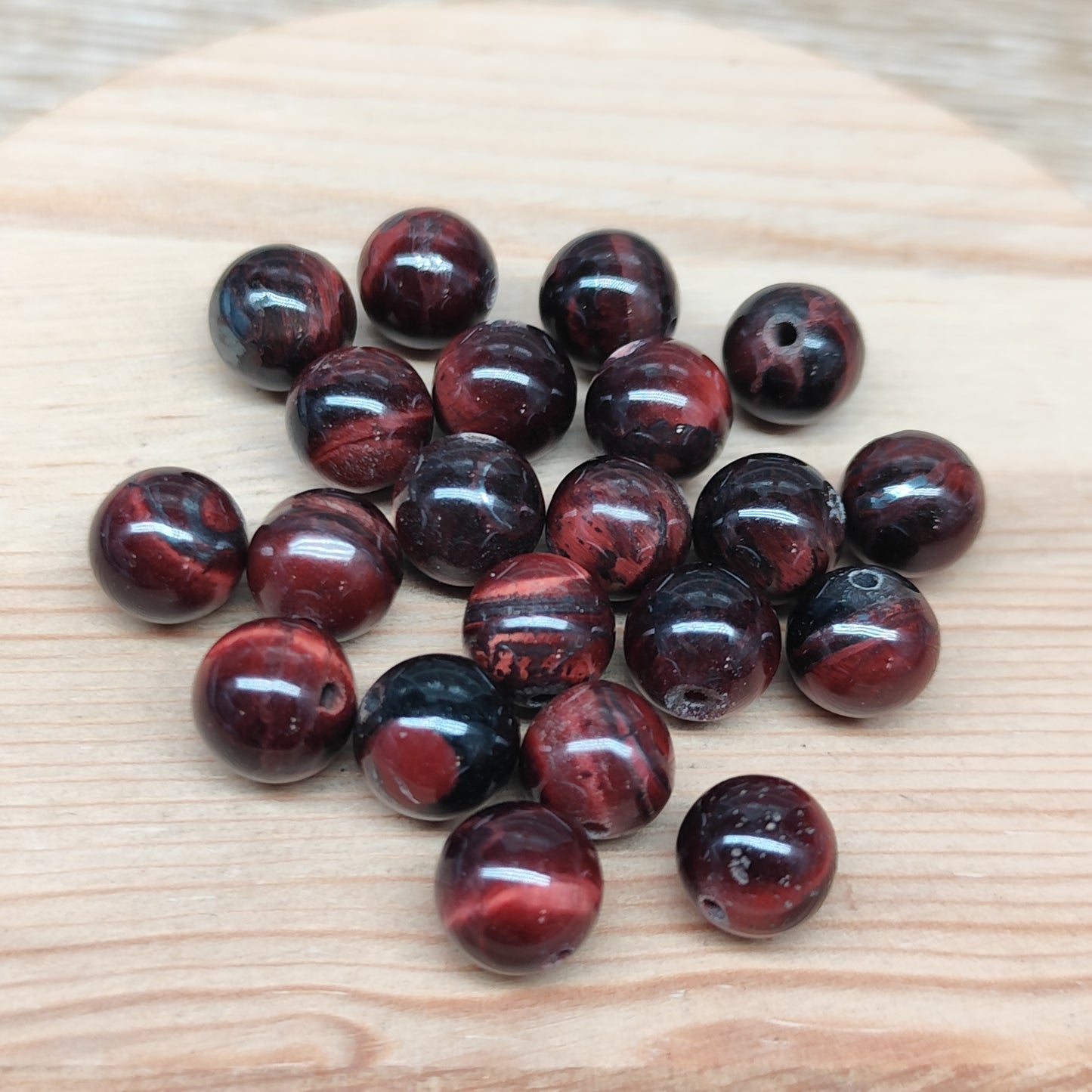 Oeil de taureau – perles naturelles 8 mm – lot de 20
