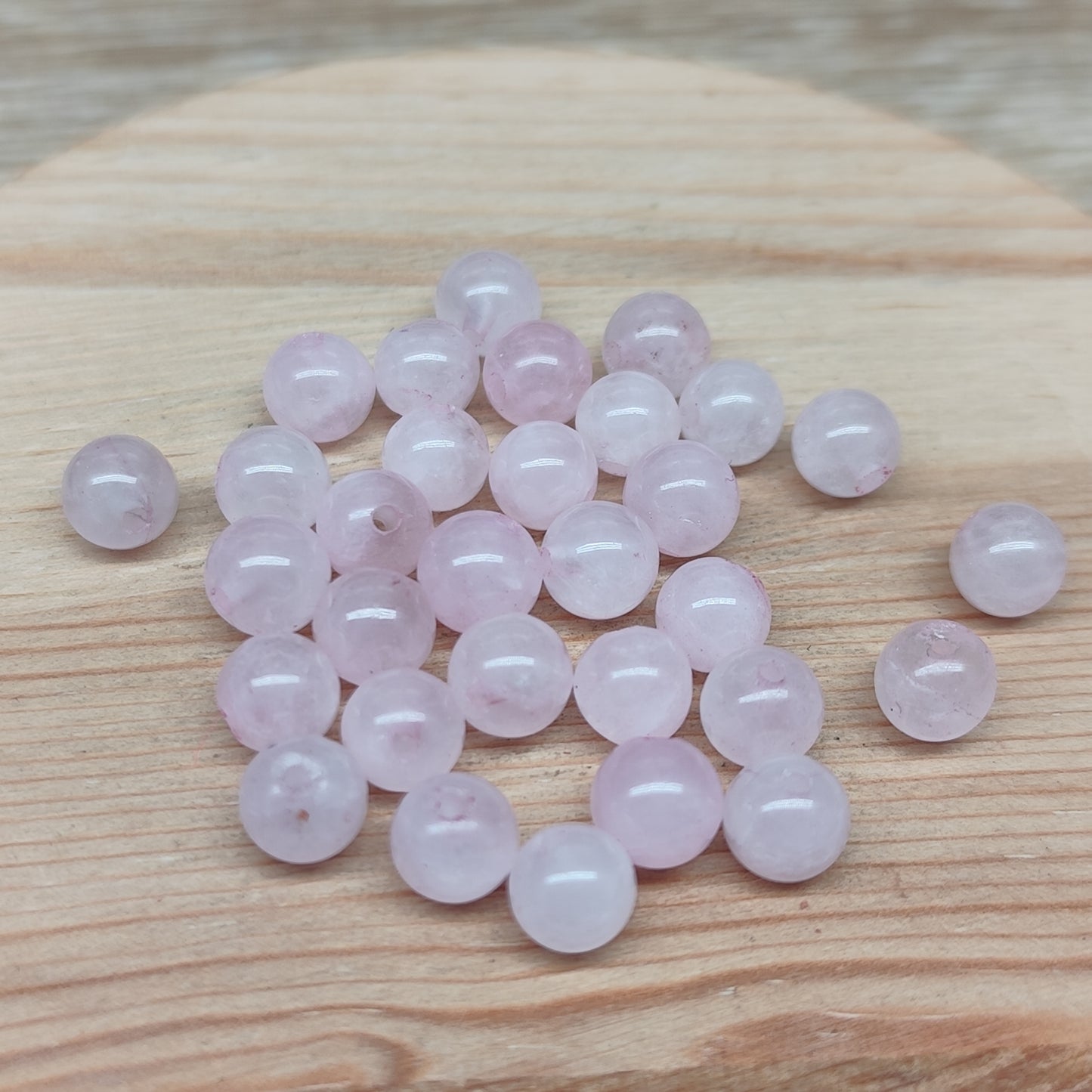 Quartz rose – perles naturelles teintées 6 mm – lot de 30