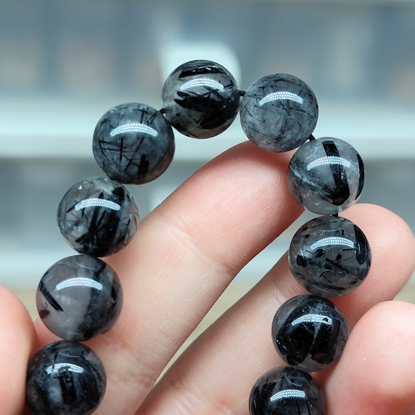 Quartz rutile noir - 18,5 cm