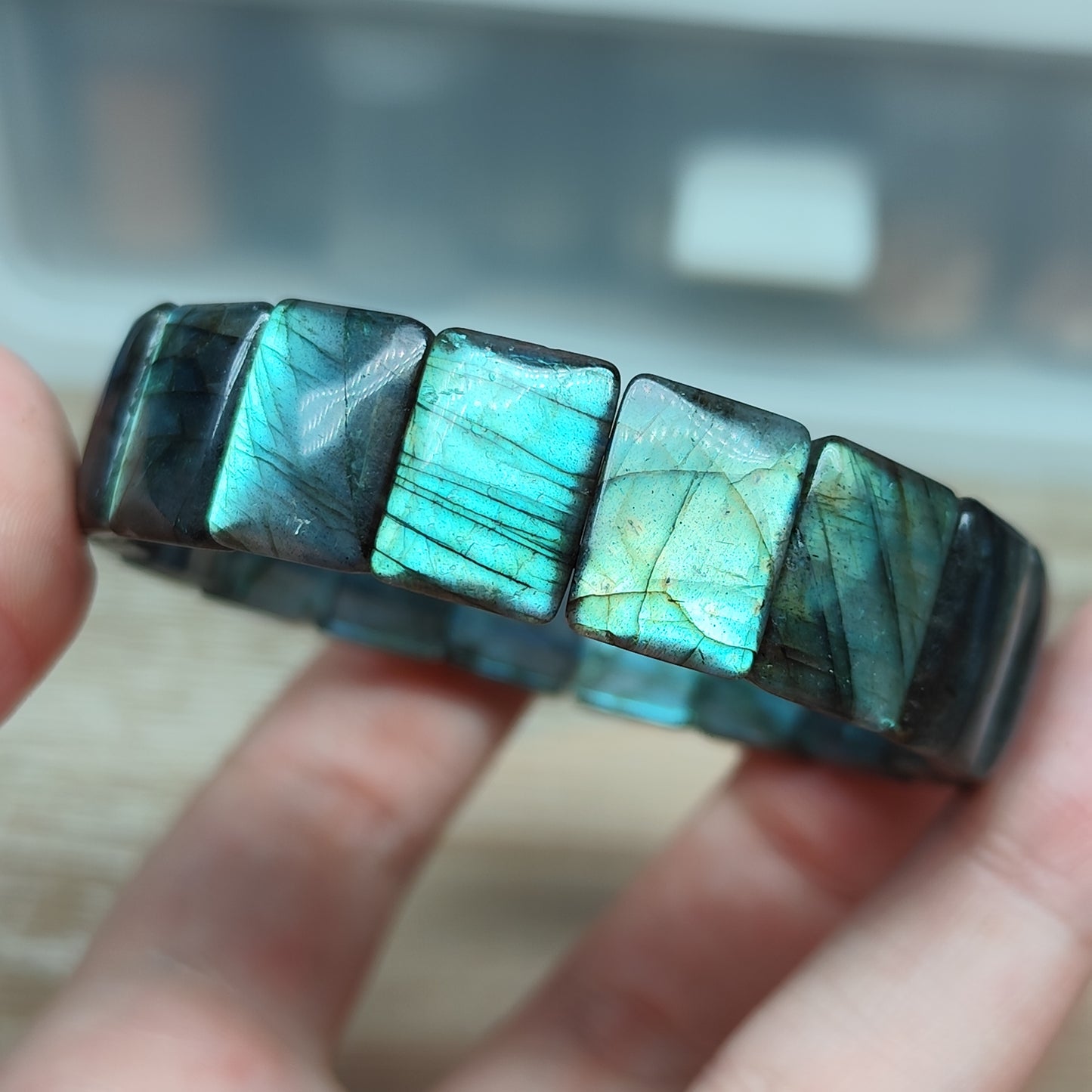 Labradorite (902V)