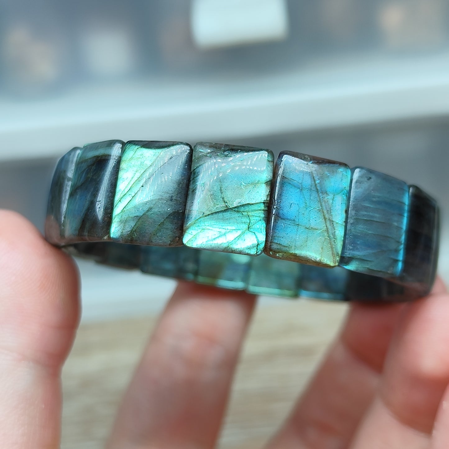 Labradorite (902V)