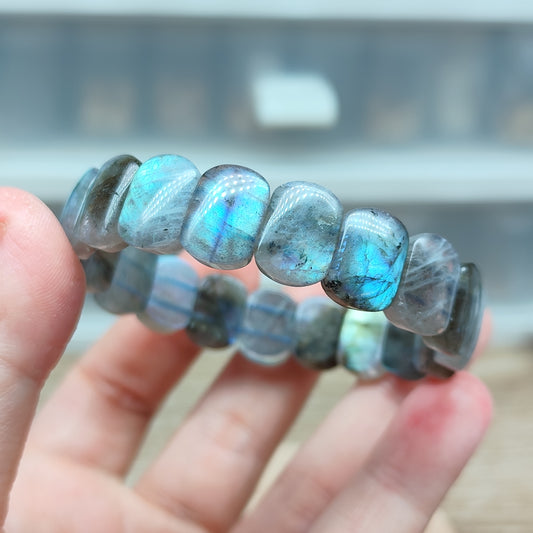 Labradorite - 17.5 cm