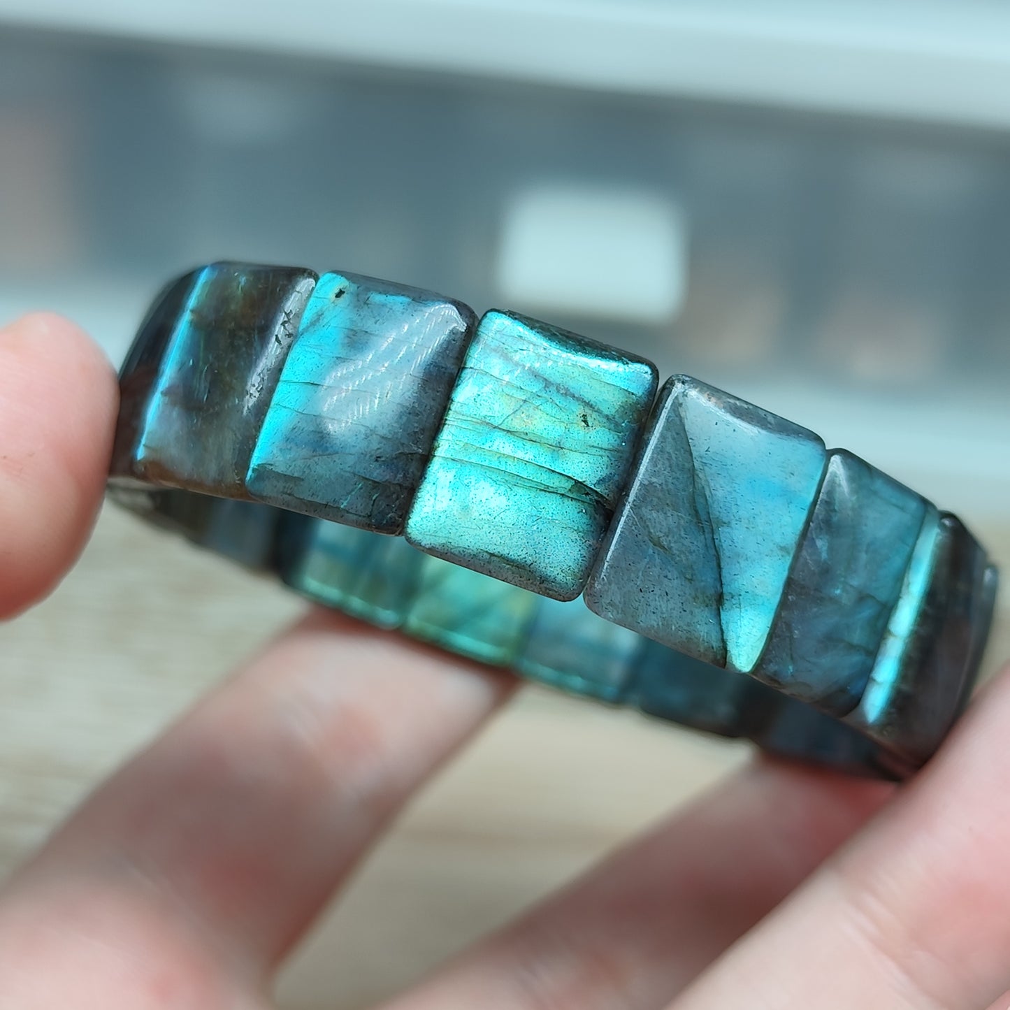 Labradorite (902V)