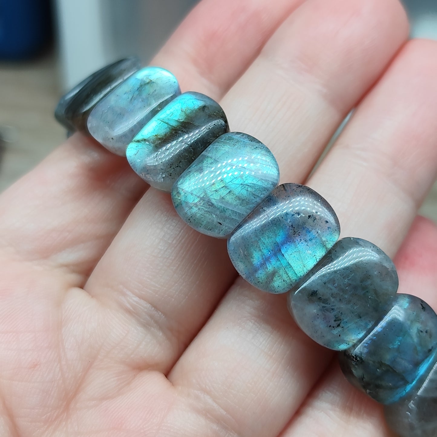 Labradorite - 17.5 cm