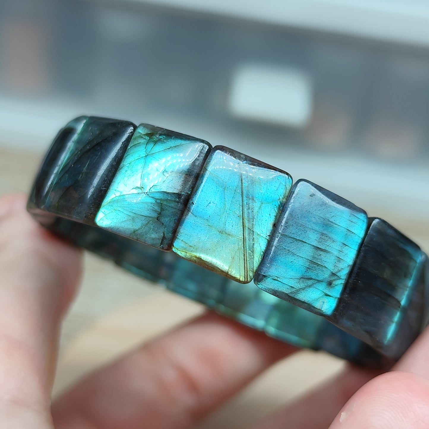 Labradorite (902V)