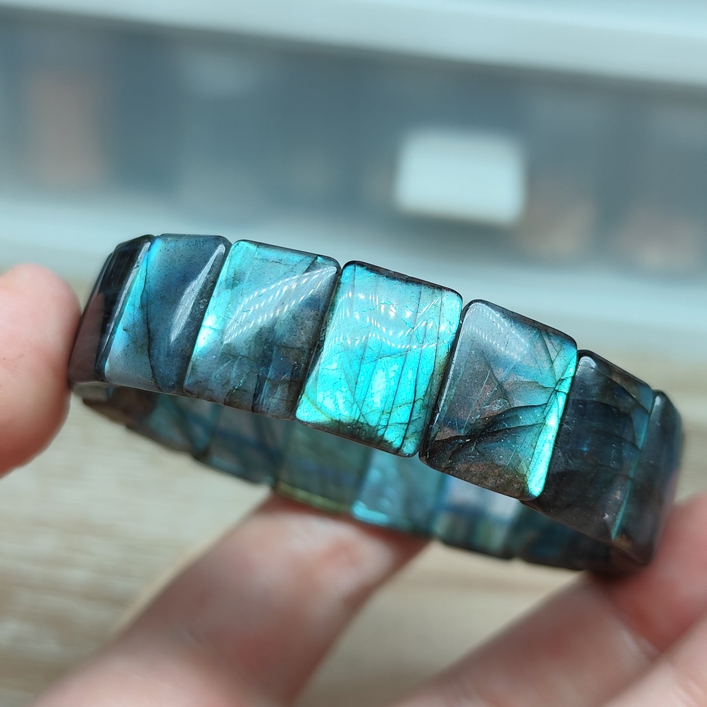 Labradorite (902V)